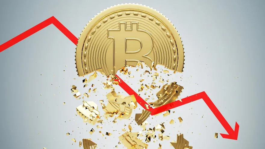 Symbolische Darstellung eines fallenden Bitcoin-Kurses mit zerbrechender Münze und rotem Abwärtspfeil, im Kontrast zur Sicherheit einer Mietkautionsversicherung.